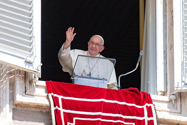 20230821T0600 POPE ANGELUS RIGIDITY 1764065_t600