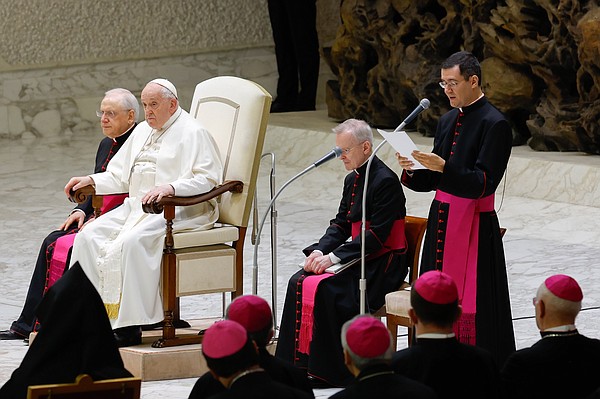 20240228T0900 POPE AUDIENCE ENVY PRIDE 1773253_t600
