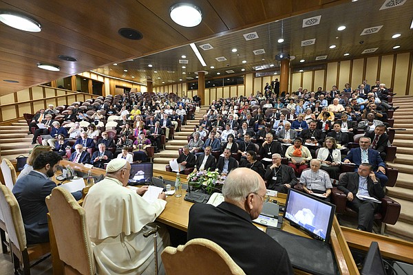 20240613T0900 POPE MOVEMENT MODERATORS 1778131_t600