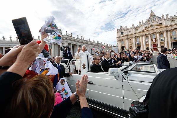 20241020T0811 POPE MISSION MASS CANONIZATION 1783843_t600