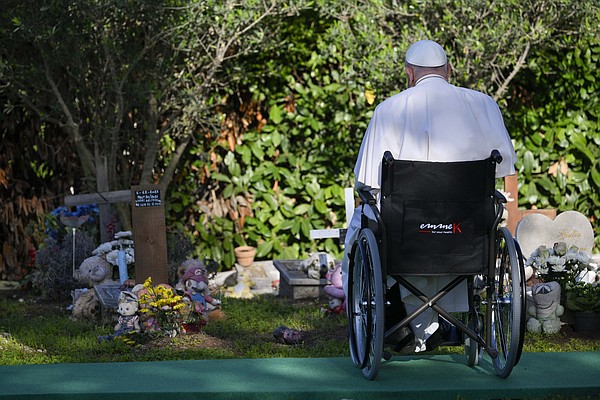 20241102T0800 POPE ALL SOULS 1784511_t600
