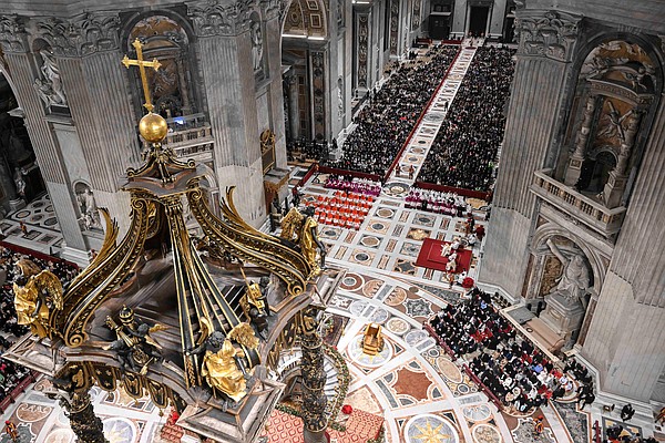 20241231T1340 POPE NYE VESPERS 1787514_t600
