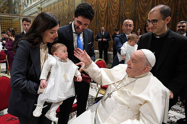 20250113T1140 POPE BAPTISMS ANGELUS 1788255_1_t600