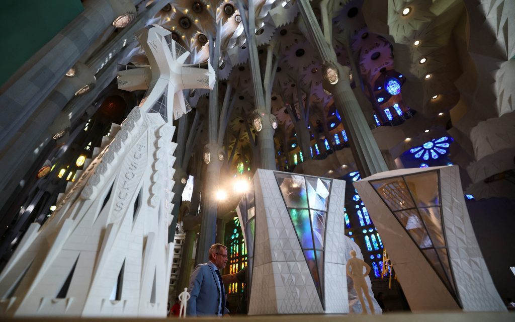 20250924T1205 SAGRADA FAMILIA TOWER 1815501
