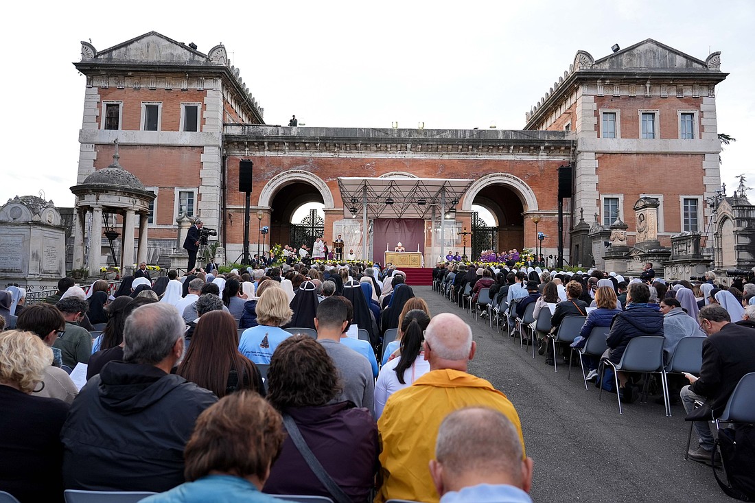 20251103T0645 POPE ALL SOULS 1807232_pNkKNYW_t1100