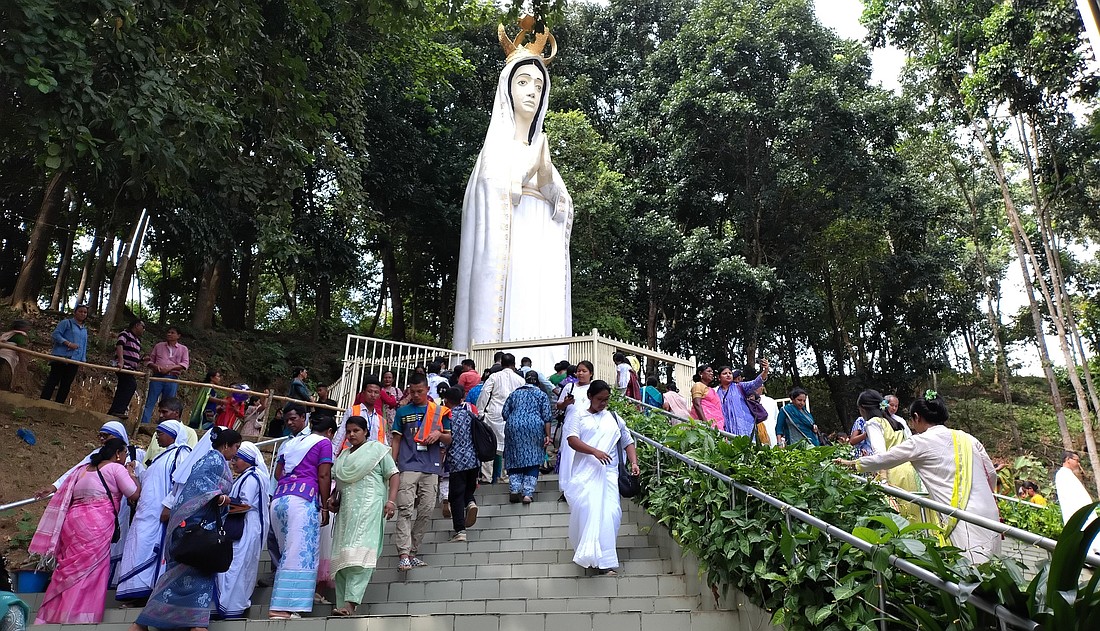 20251104T1055 BANGLADESH FATIMA PILGRIMAGE 1807285_t1100