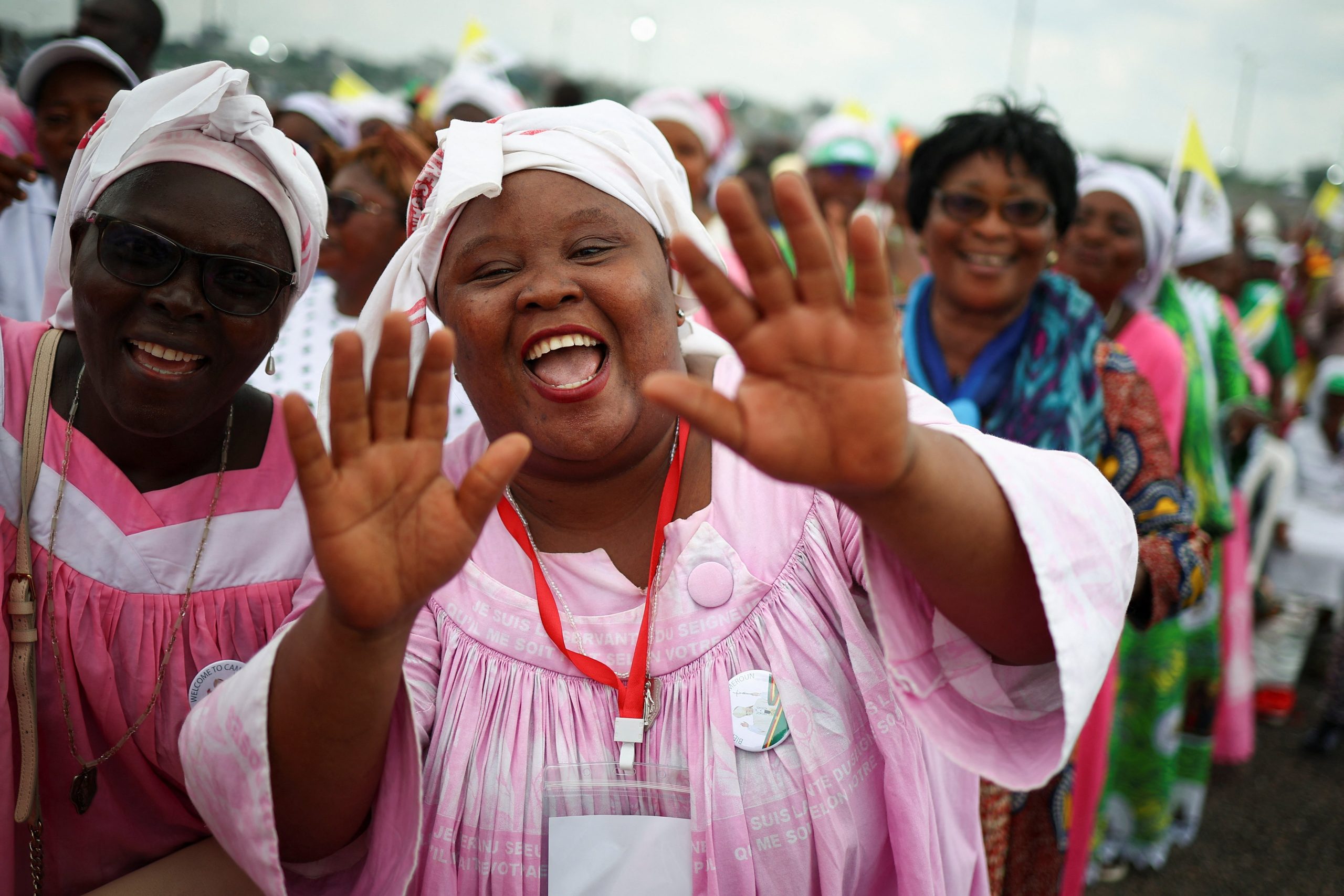 2026 04 17T102156Z_2095694532_RC2YQKAXRHWV_RTRMADP_3_POPE AFRICA CAMEROON DOUALA
