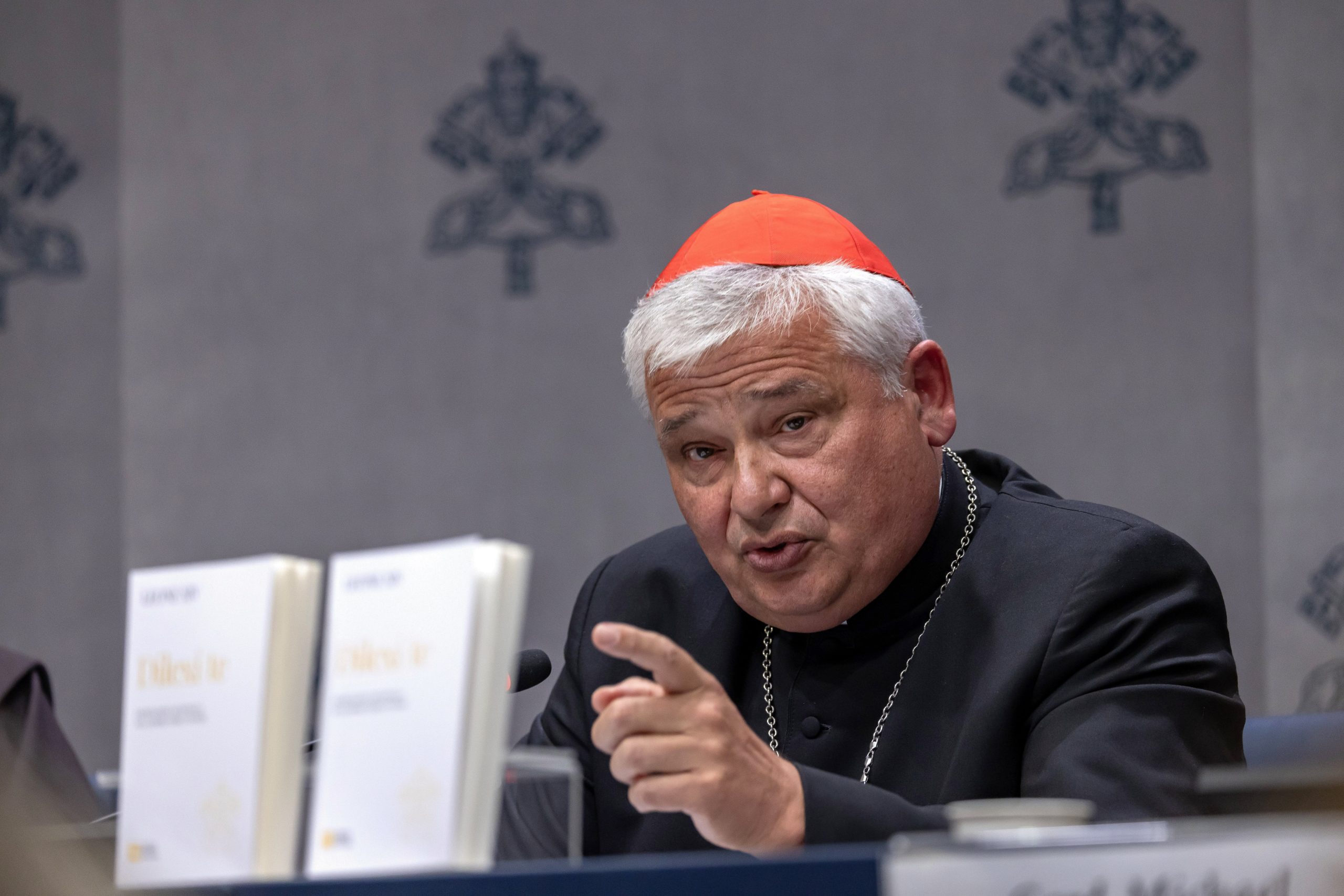 20260210T1206 UKRAINE VATICAN AID KRAJEWSKI 1812976