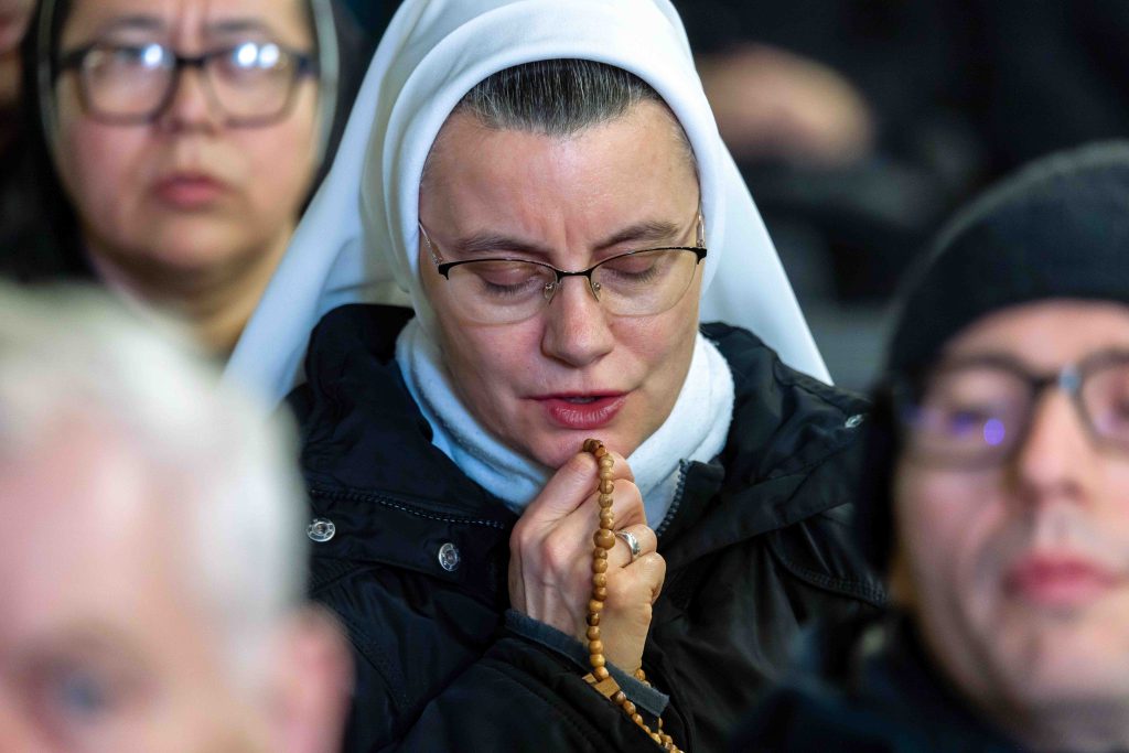 20260305T0730 SISTERS TO HOST PRAYER FOR PEACE 1814653