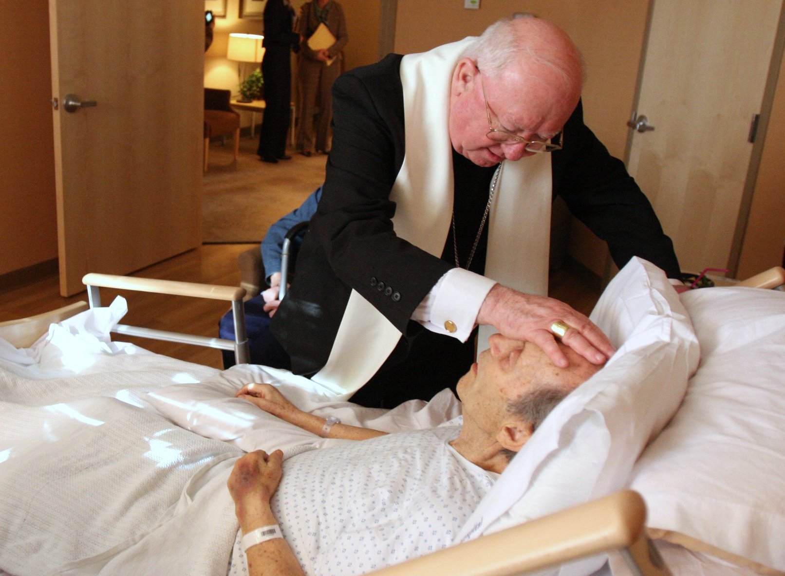 20260330T1815 BISHOP MURPHY OBIT 1816312