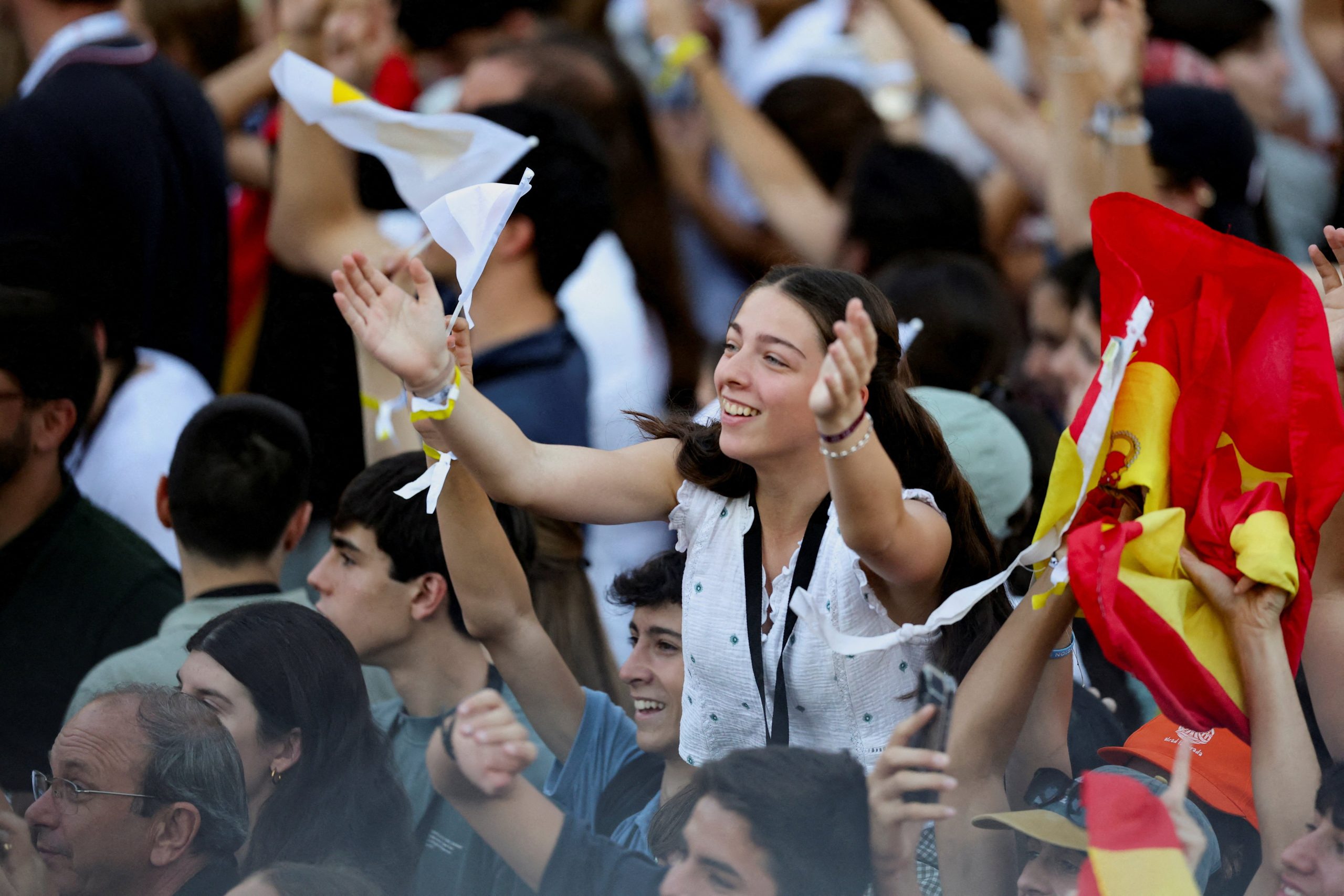 20260606T0230 POPE SPAIN YOUTH VIGIL 1820996