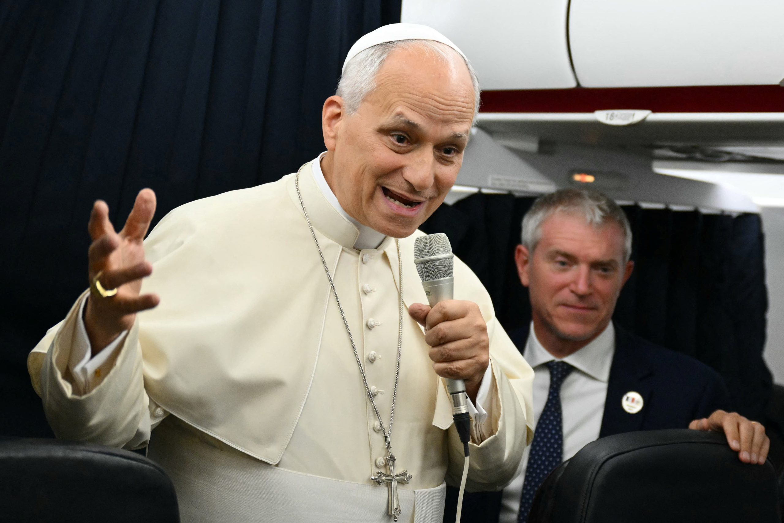 20260928T1835 POPE FRANCE INFLIGHT PRESS CONFERENCE 1827438