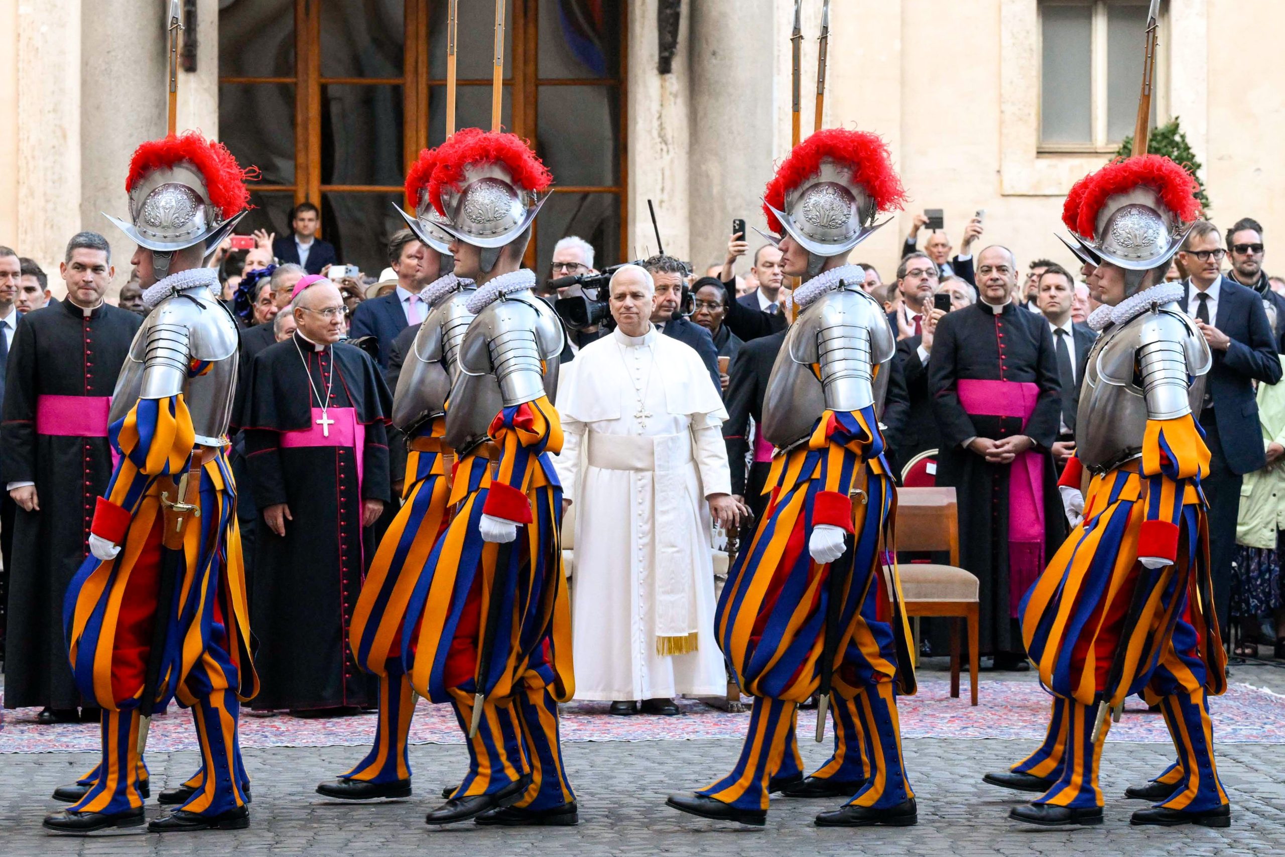 20261008T1213 SWISS GUARD ANNIVERSARY SACK ROME 1827970