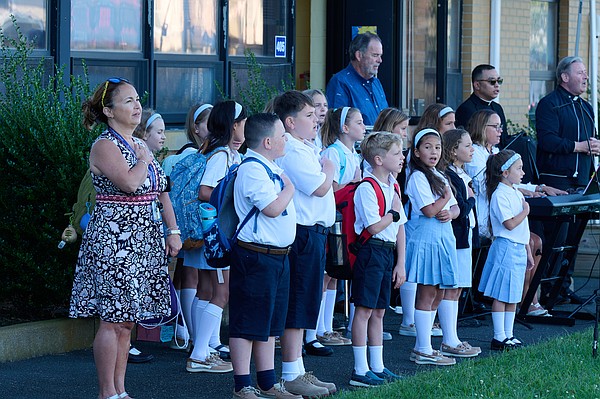 BTS 1st_Day_School_Ehrmann_1055_t600