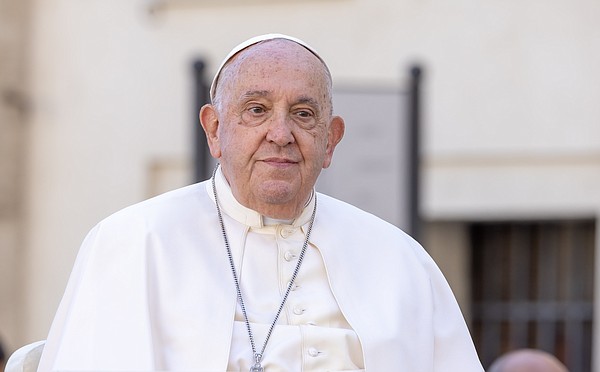 POPE AUDIENCE SPIRIT PRAYER 1784698_t600