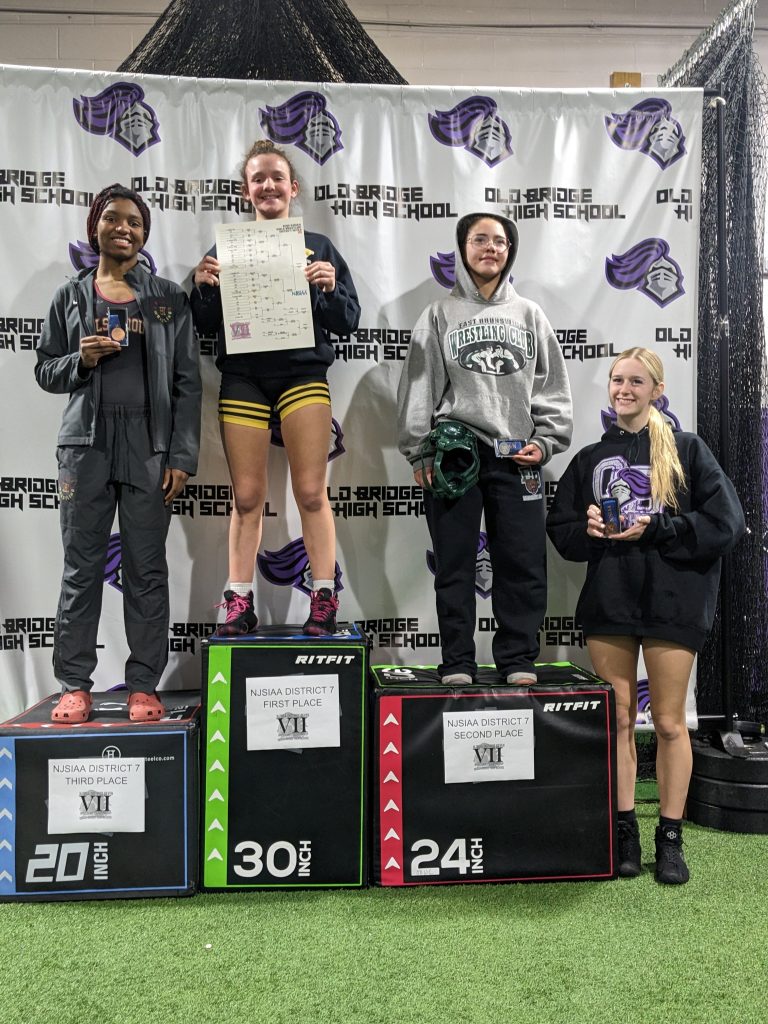 SPORTS Wrestling_Cece 126