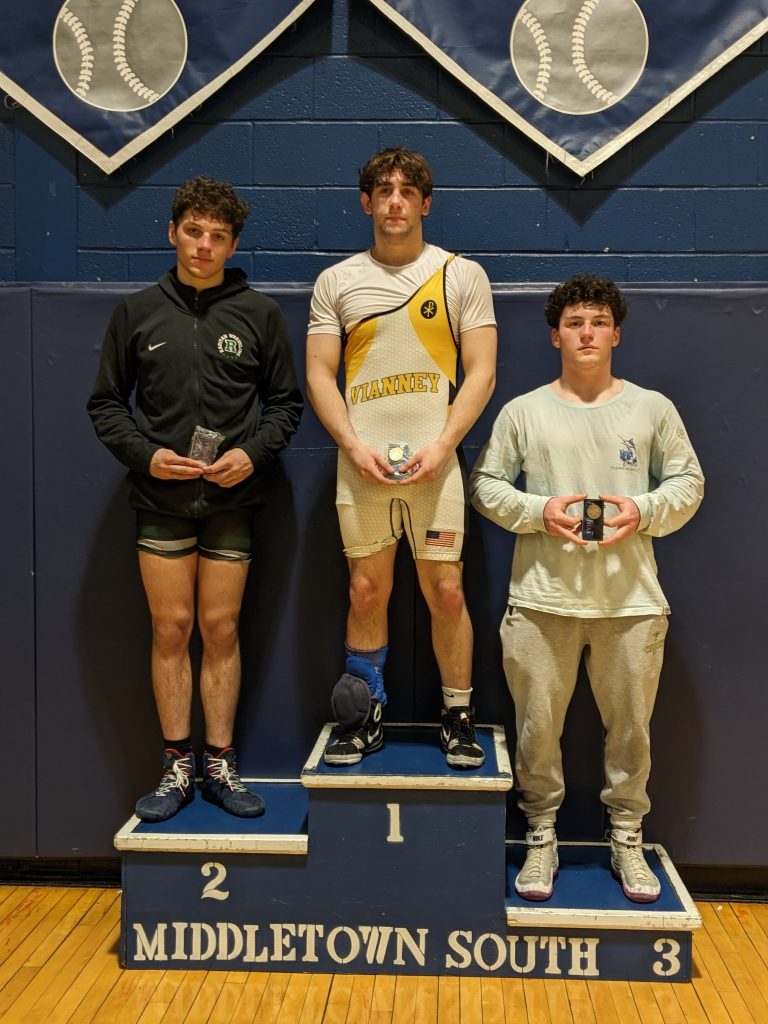 SPORTS Wrestling_John 175