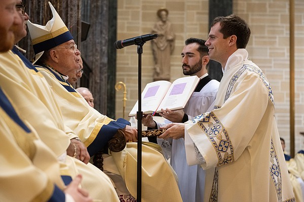 kerridge_diaconate_ord2_t600
