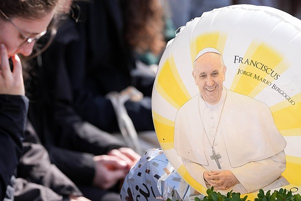 pope writing_t600