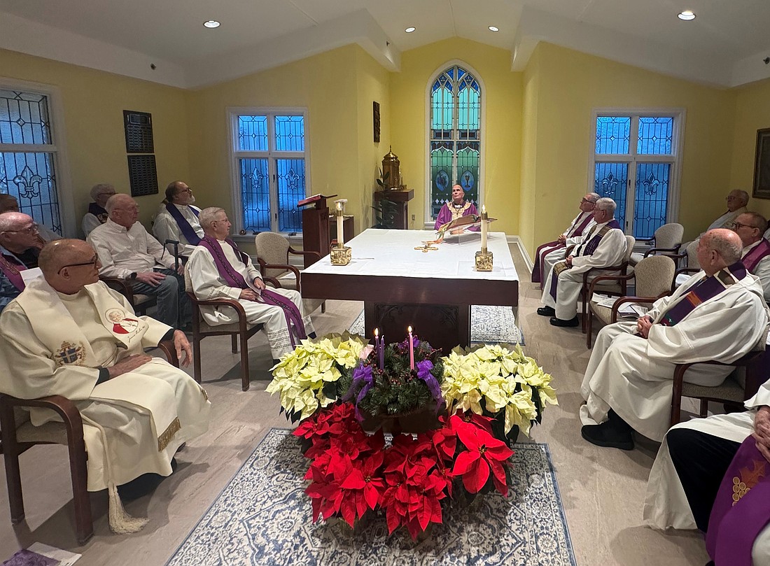 villa_Christmas_mass_YqIA5Za_t1100